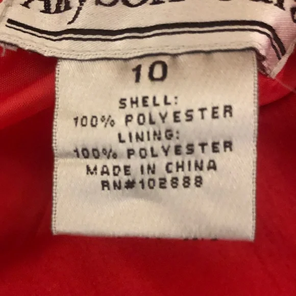 Allyson Cara Red Two-Piece Satin Suit - Picture 14 of 15